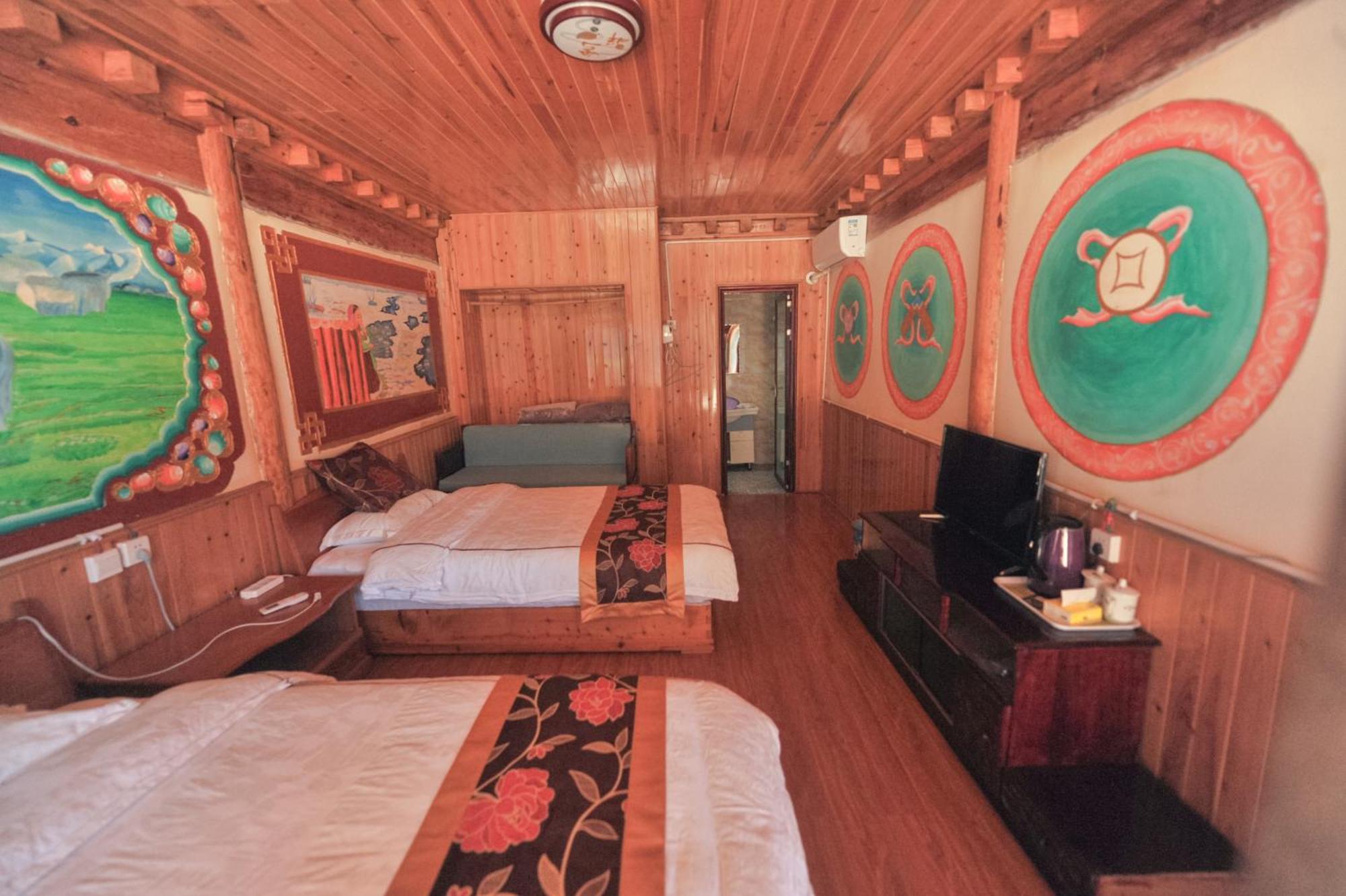 Tibet Guest House 虎跳峡卓玛客栈 Shangri-La Extérieur photo